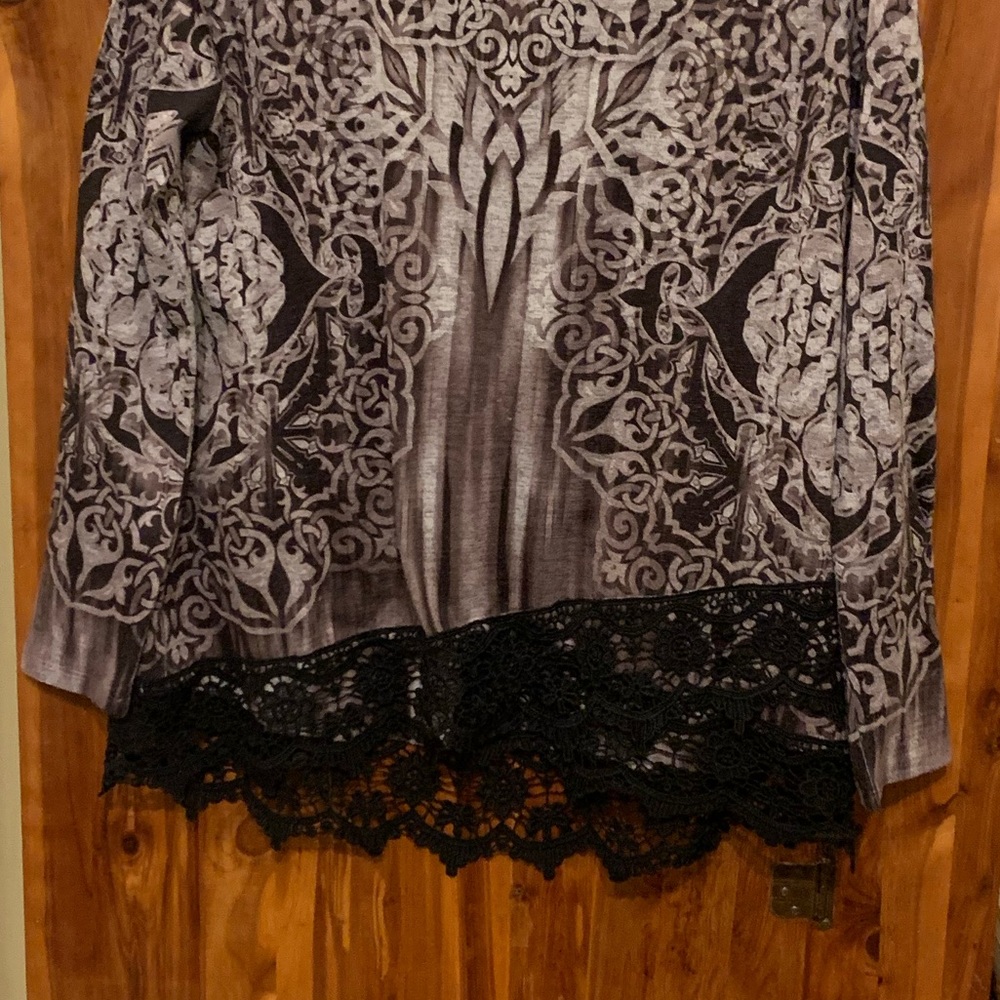 One World Tunic - Picture 5 of 12